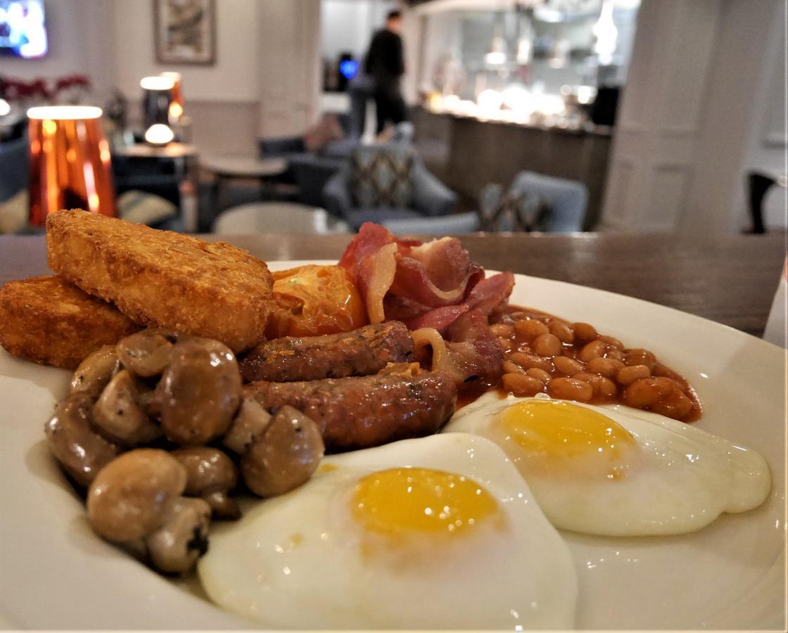 Novotel London Stansted Airport Станстед-Маунтфітчет Екстер'єр фото
